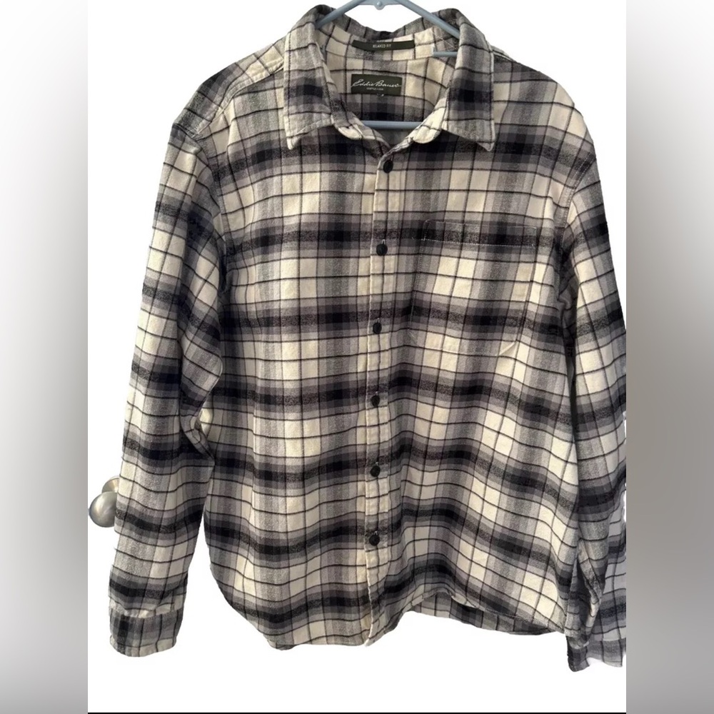 Eddie Bauer Men’s Relaxed Fit Size Medium Costal Plaid Flannel Button Up Shirt
